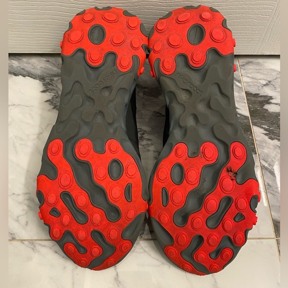 Nike Element React 55 - US8.5 - Picture 5 of 7